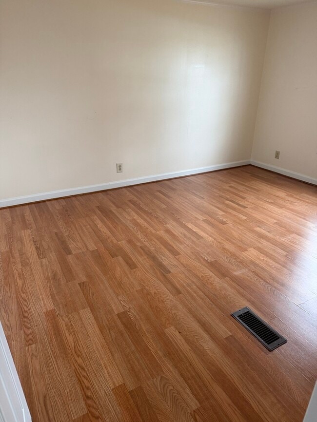 Building Photo - 107 Shiloh Rd