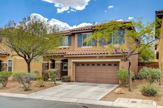 Building Photo - *MOUNTAINS EDGE 3 BED 2.5 BATH * COMMUNITY POOL, FITNESS CENTER, AND SPA *
