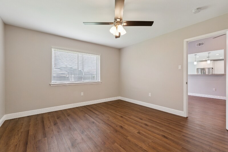 Building Photo - 30 Azalea Ct