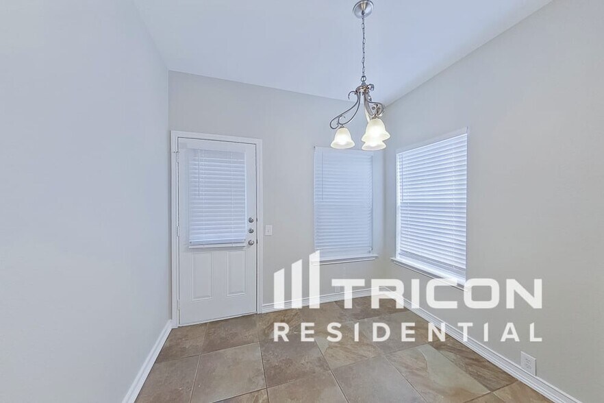 Building Photo - 4733 Grant Park Ave