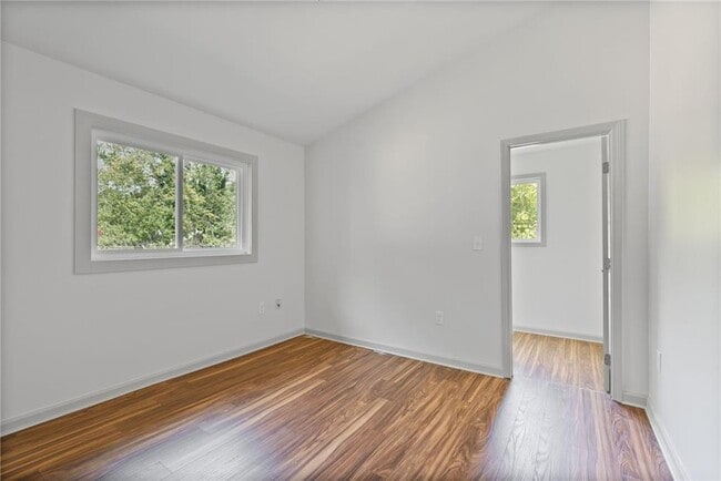 Building Photo - 3119 Piper Dr