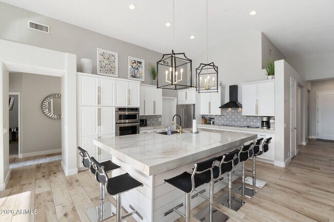 Building Photo - 10263 E Acacia Dr