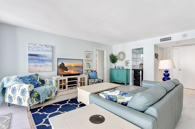 Building Photo - 1010 S Ocean Blvd