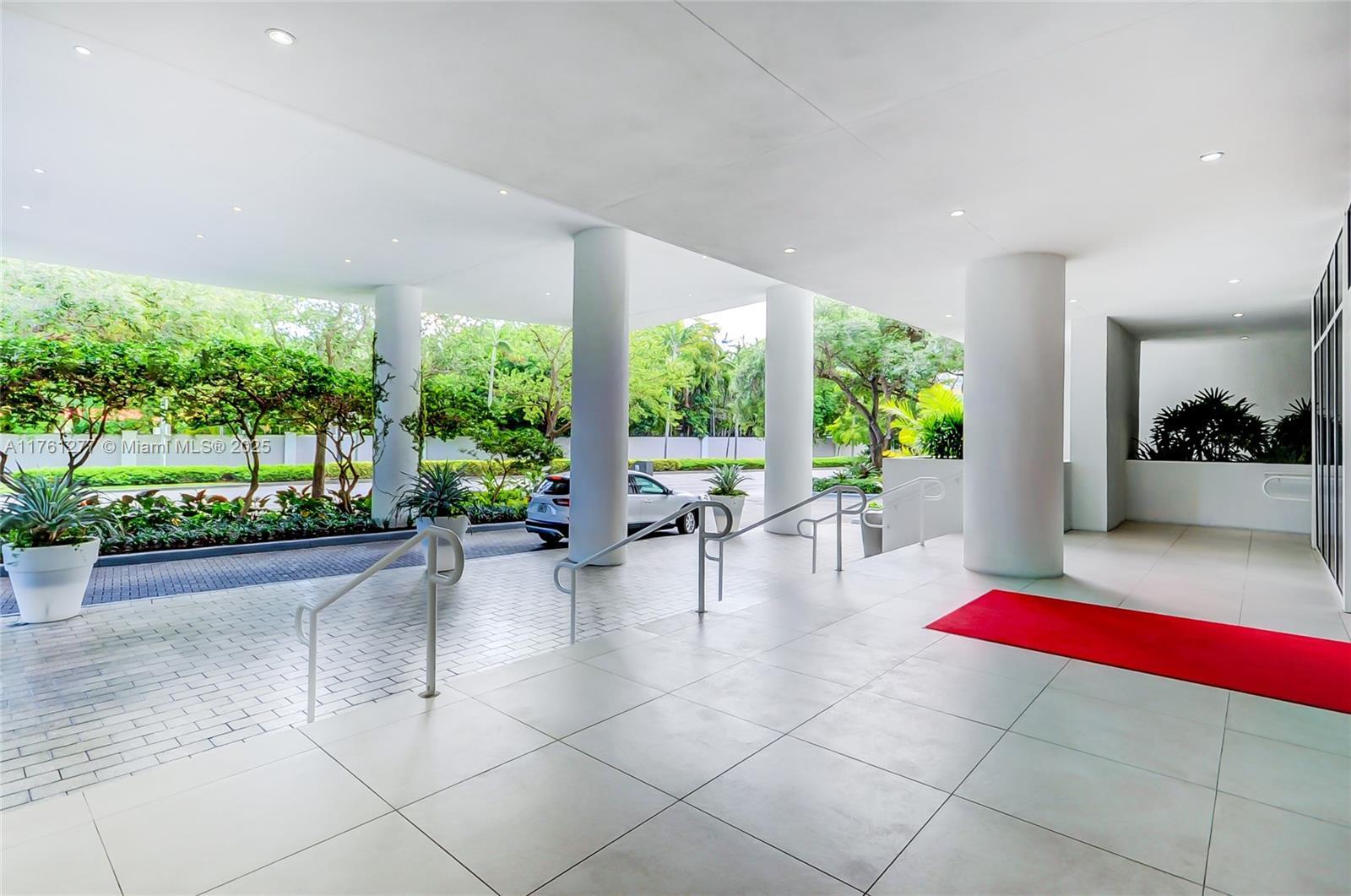 Building Photo - 4250 Biscayne Blvd