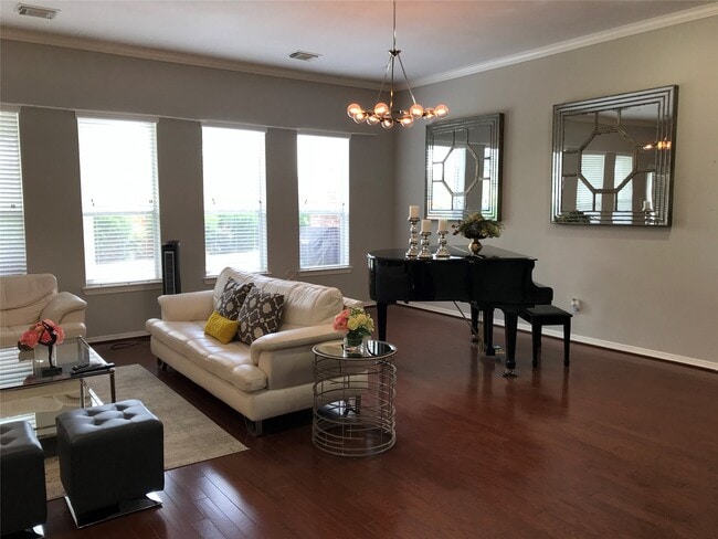 Building Photo - 13401 Indigo Sands Dr