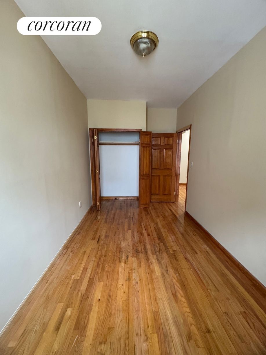 Building Photo - 501 Midwood St
