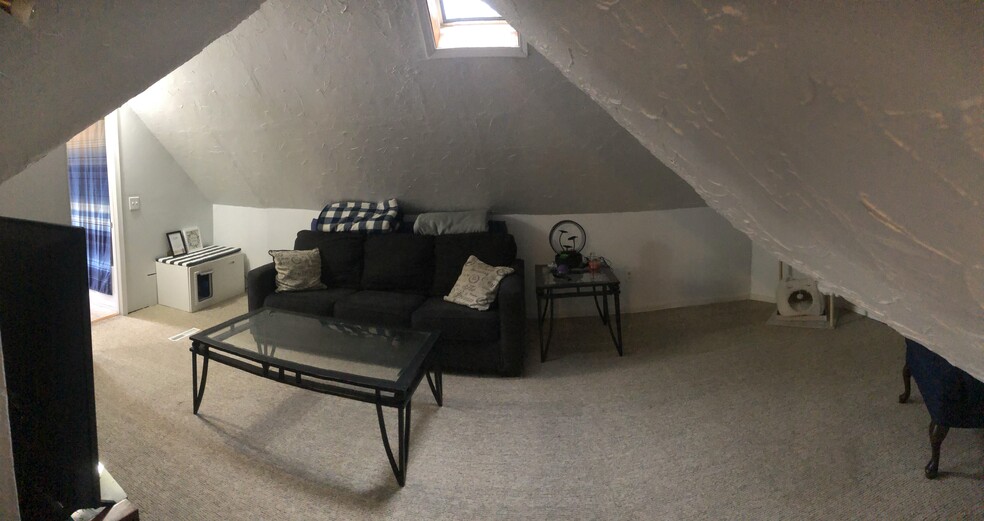 Living Room - 829 Milwaukee St