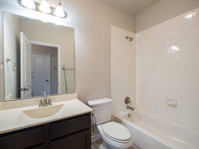 Building Photo - 18612 Rio Chama Ln