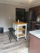 Building Photo - 424 Mt Auburn Ave