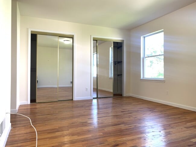 Building Photo - 299 Ocean Ave