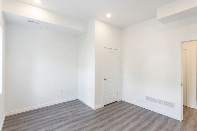 Building Photo - 2131 N 8th St