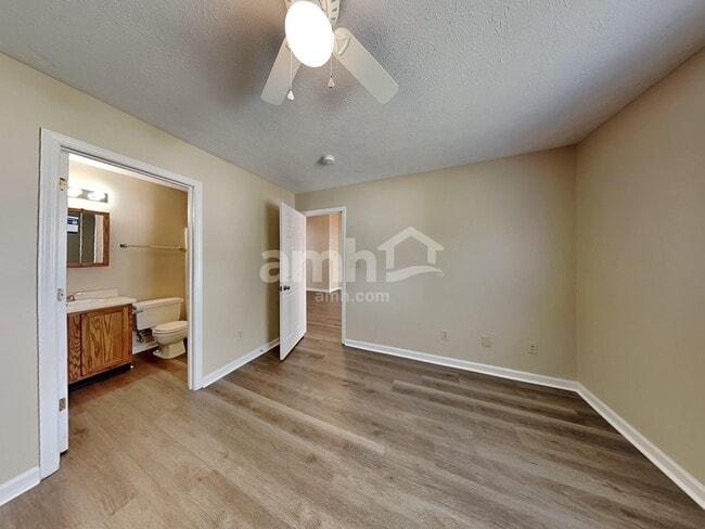 Building Photo - 1510 Millridge Dr