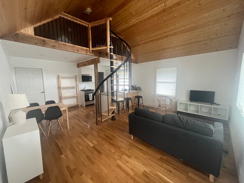 Building Photo - 1003 George Wilson Rd