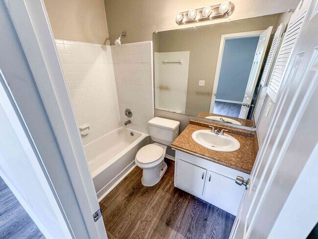 Building Photo - 2BR Townhome near KSU - No Carpet!