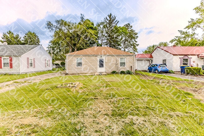 Primary Photo - 1723 E 23rd St