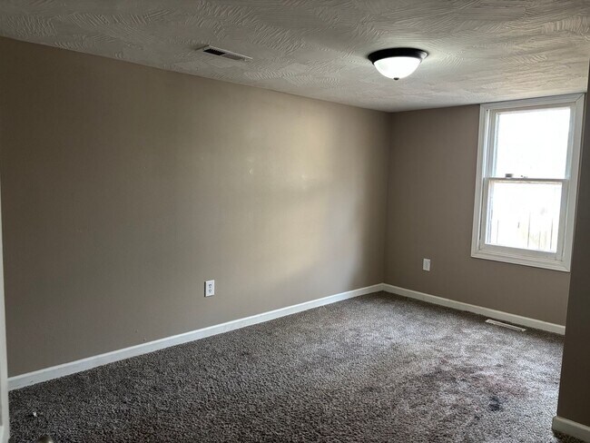 Building Photo - Ask About our Move in Special! Charming 3 Bed 1.5 Bath Home With Fenced Yard