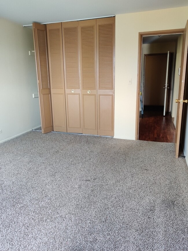 Building Photo - 1880 Bonnie Ln