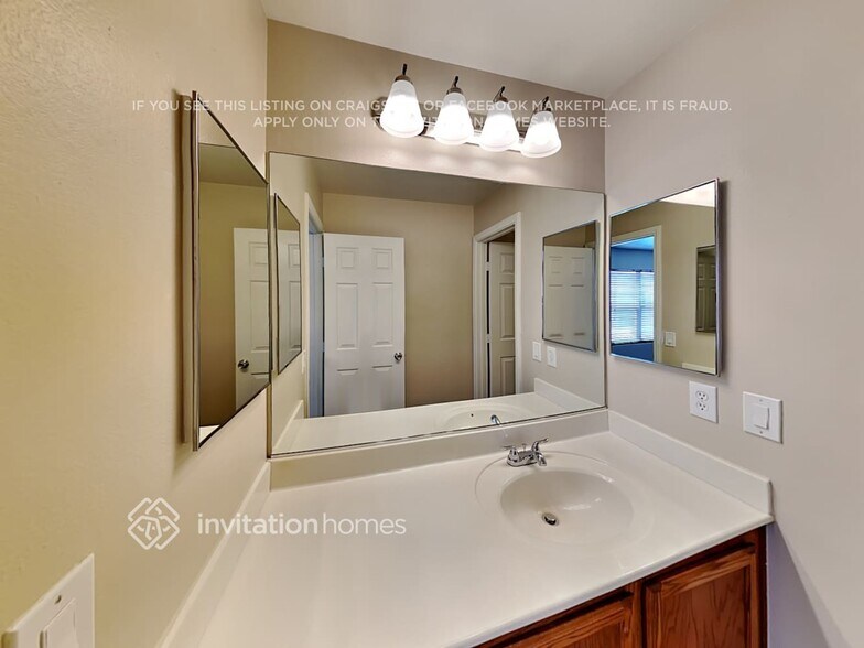 Building Photo - 6230 Ruby Kinglet St