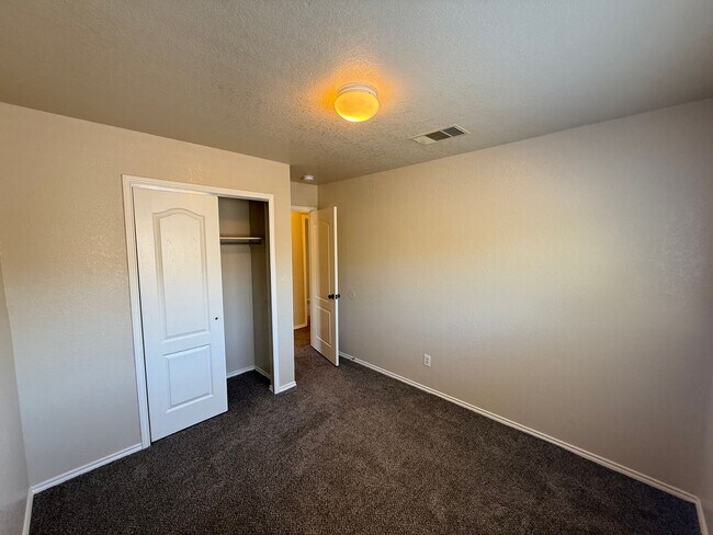 Building Photo - 11127 Vollmer Ln