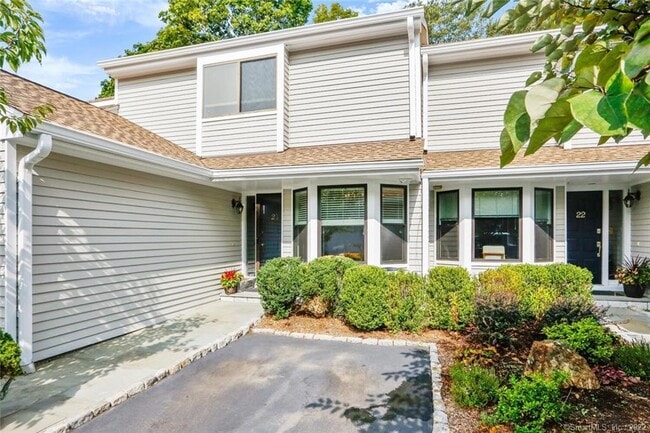 Building Photo - 40 Ettl Ln