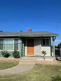 Building Photo - 224 S Valley Center Ave