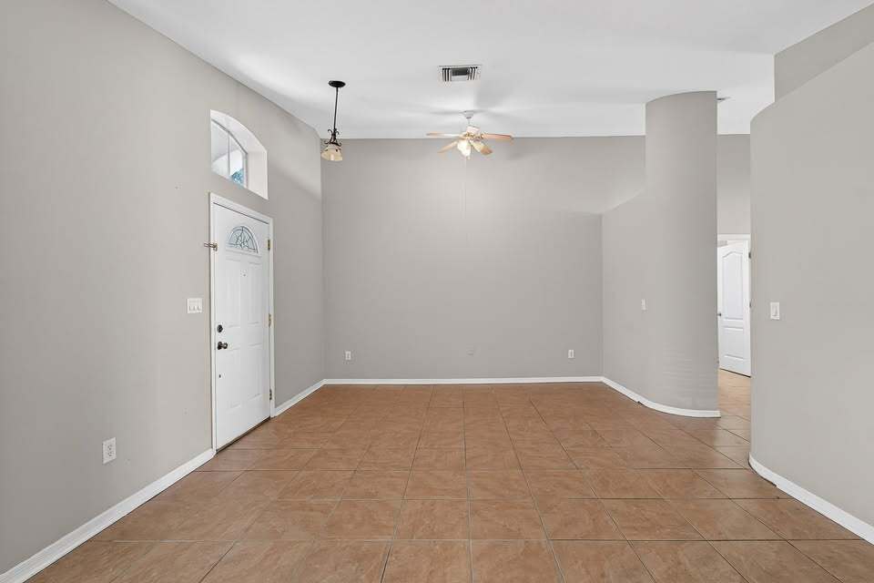 Building Photo - 508 Sonoma Dr