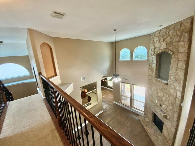 Building Photo - 303 Kati Ln