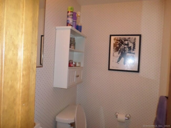 Building Photo - 4 Persimmon Ln