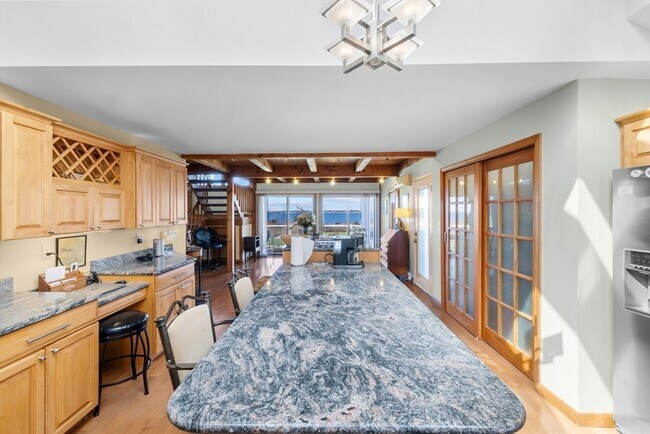 Building Photo - 2 Windward Way