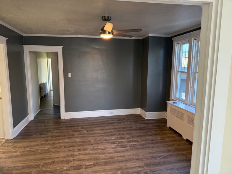 Building Photo - 322 S West End Ave