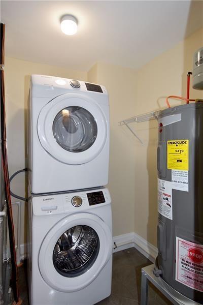 Building Photo - 2301 Mission St