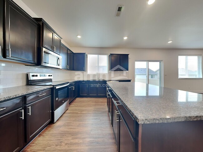 Building Photo - 19216 16th Ave Ct E