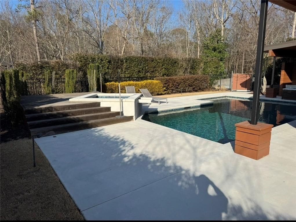 Building Photo - 1685 Chevron Way