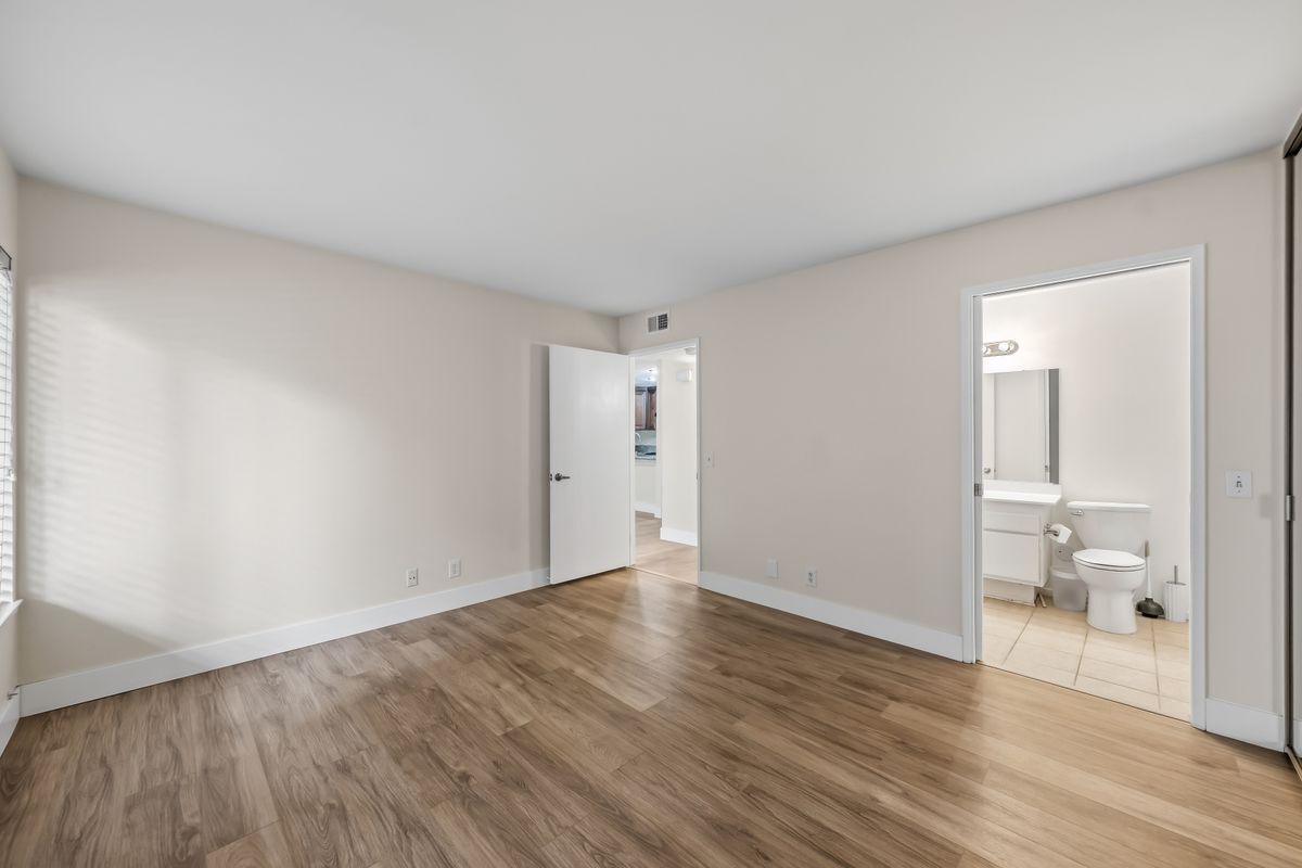 Building Photo - 224 Orange Blossom