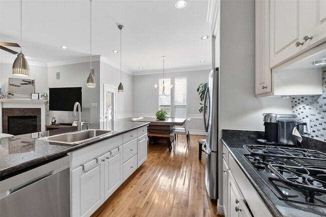 Building Photo - 3410 Garden Shadow Ln