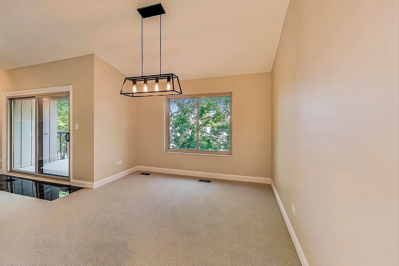 Dining Room - 25 Shoreline Rd
