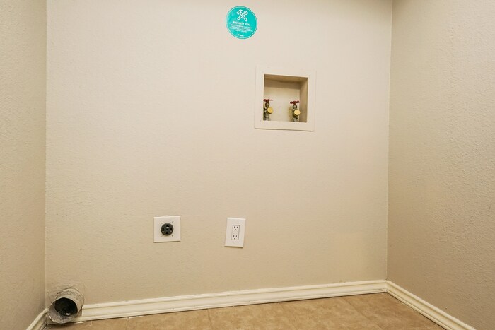 Building Photo - 1007 Mill Run Dr