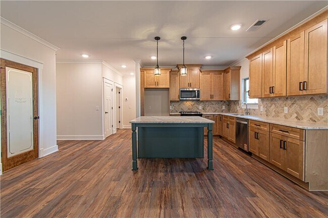 Building Photo - 386 Mulberry Cir