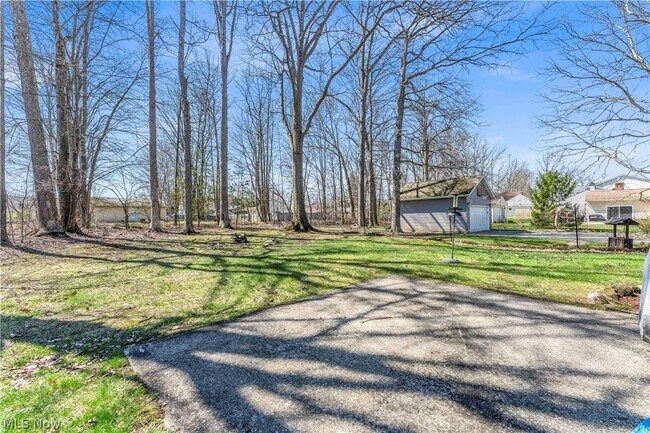 Building Photo - 1151 Bryce Ave