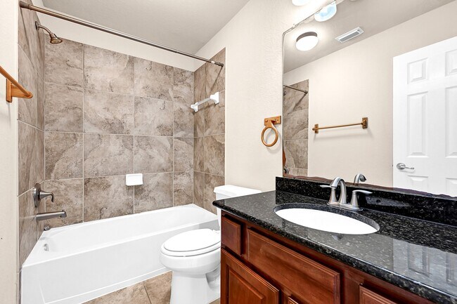Building Photo - 130 S Vershire Cir
