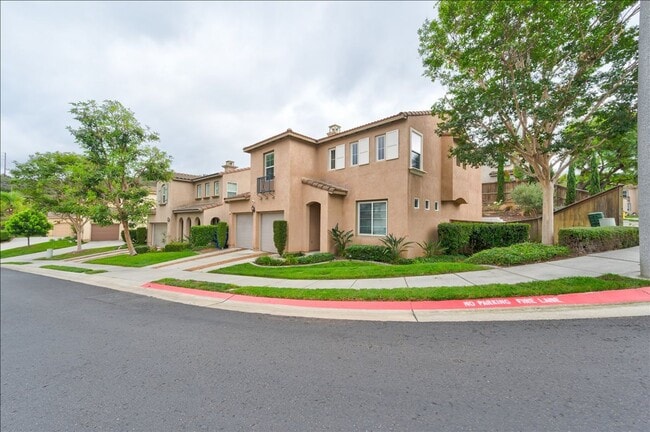 Building Photo - 467 Camino Verde