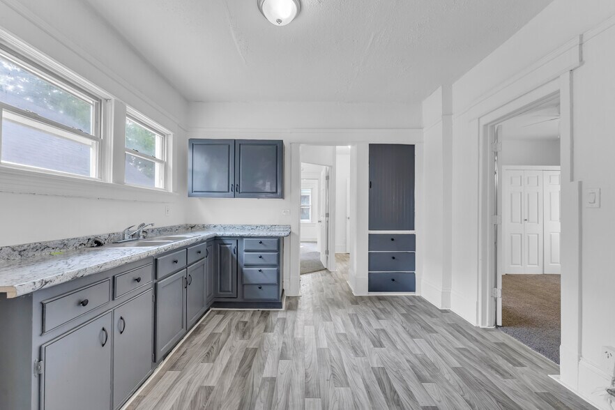 Building Photo - 3279 W 32nd St
