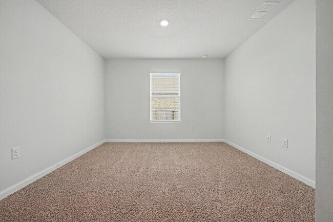 Building Photo - 3277 Chapelwood Dr