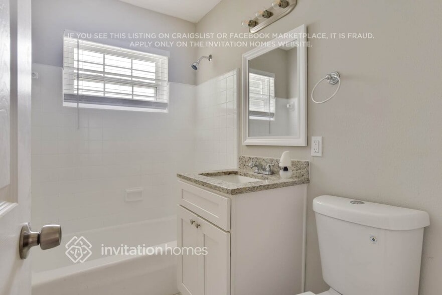 Building Photo - 1111 Hastings Dr