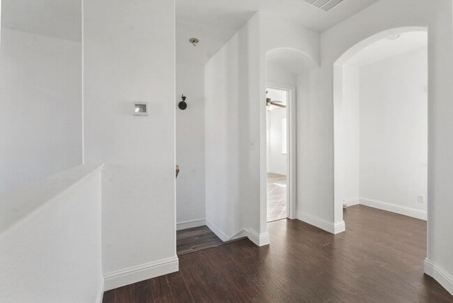 Building Photo - Beautiful 4 Bedroom 3 Bath home in Riverbank