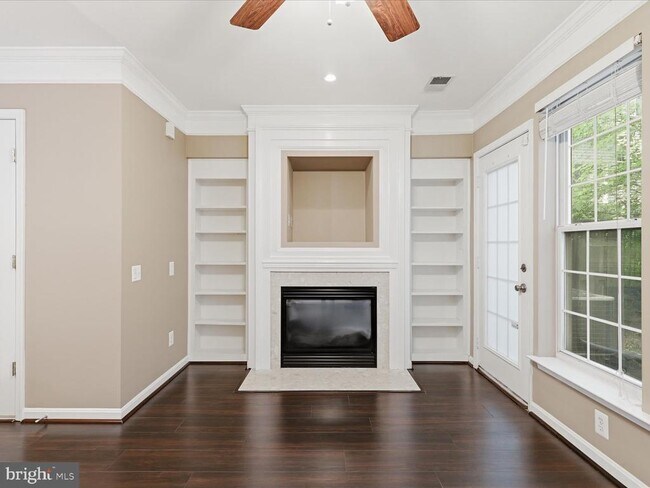 Building Photo - 12753 Fair Crest Ct