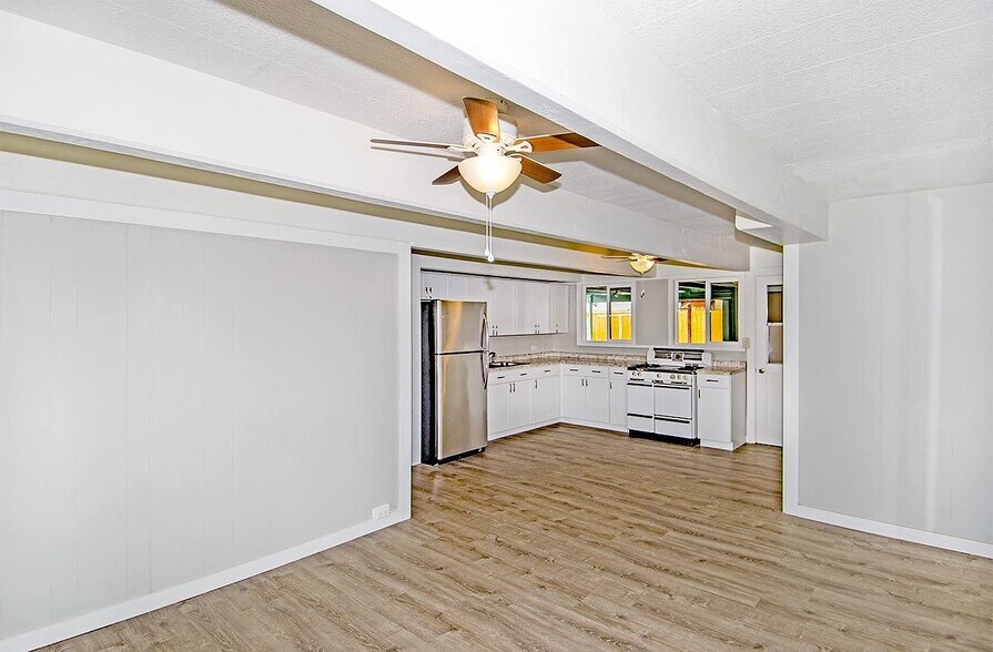 Building Photo - 218 Holua Dr