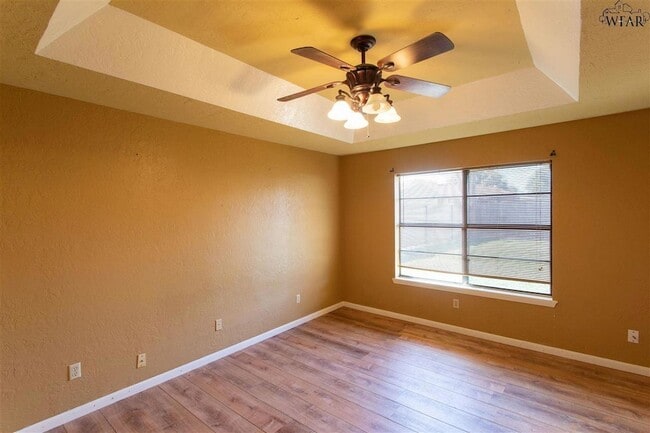 Building Photo - 4614 Spring Shadow Dr