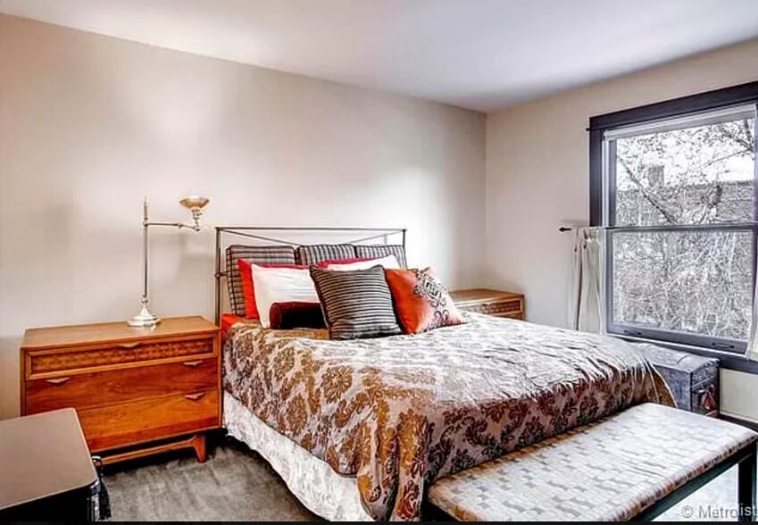 Large Master Bedroom - 1359 N Marion St