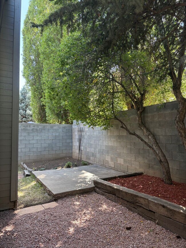 Building Photo - 4130 E Spring Meadows Cir